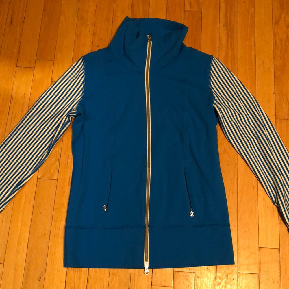 lululemon jacket